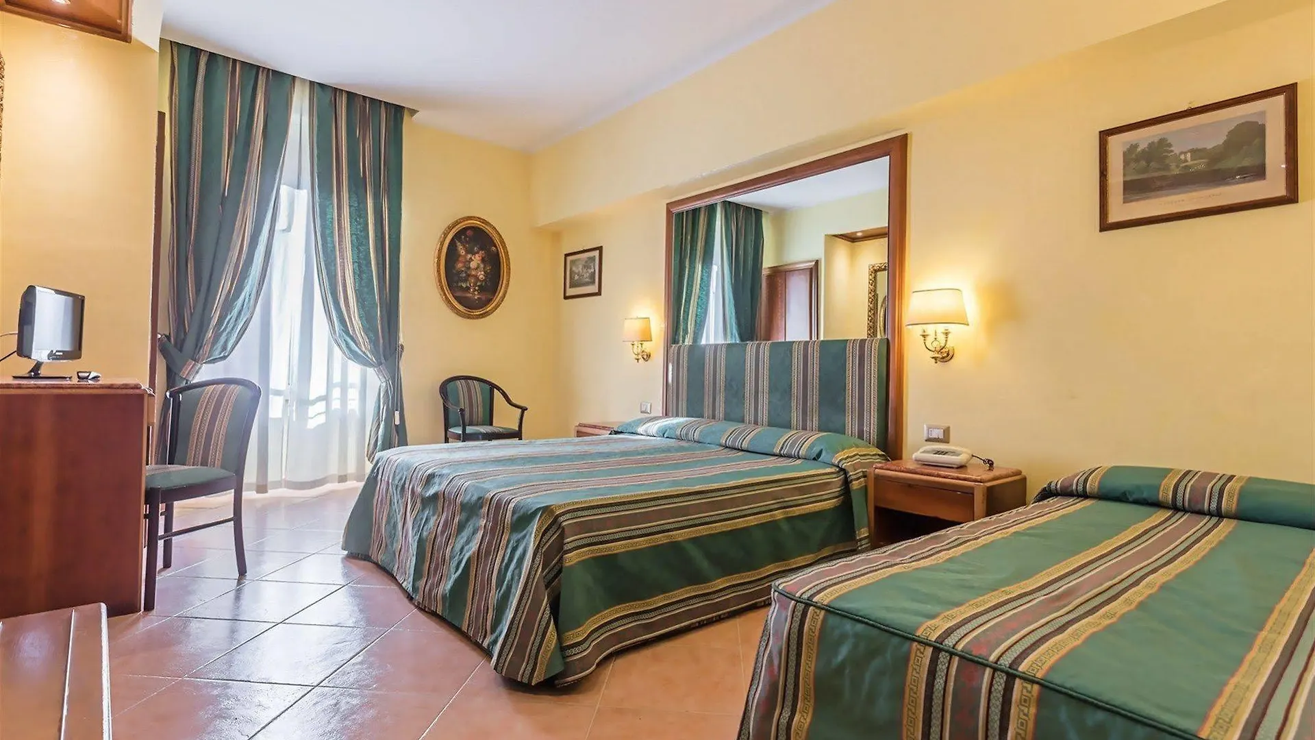 Raeli Hotel Lux Rzym