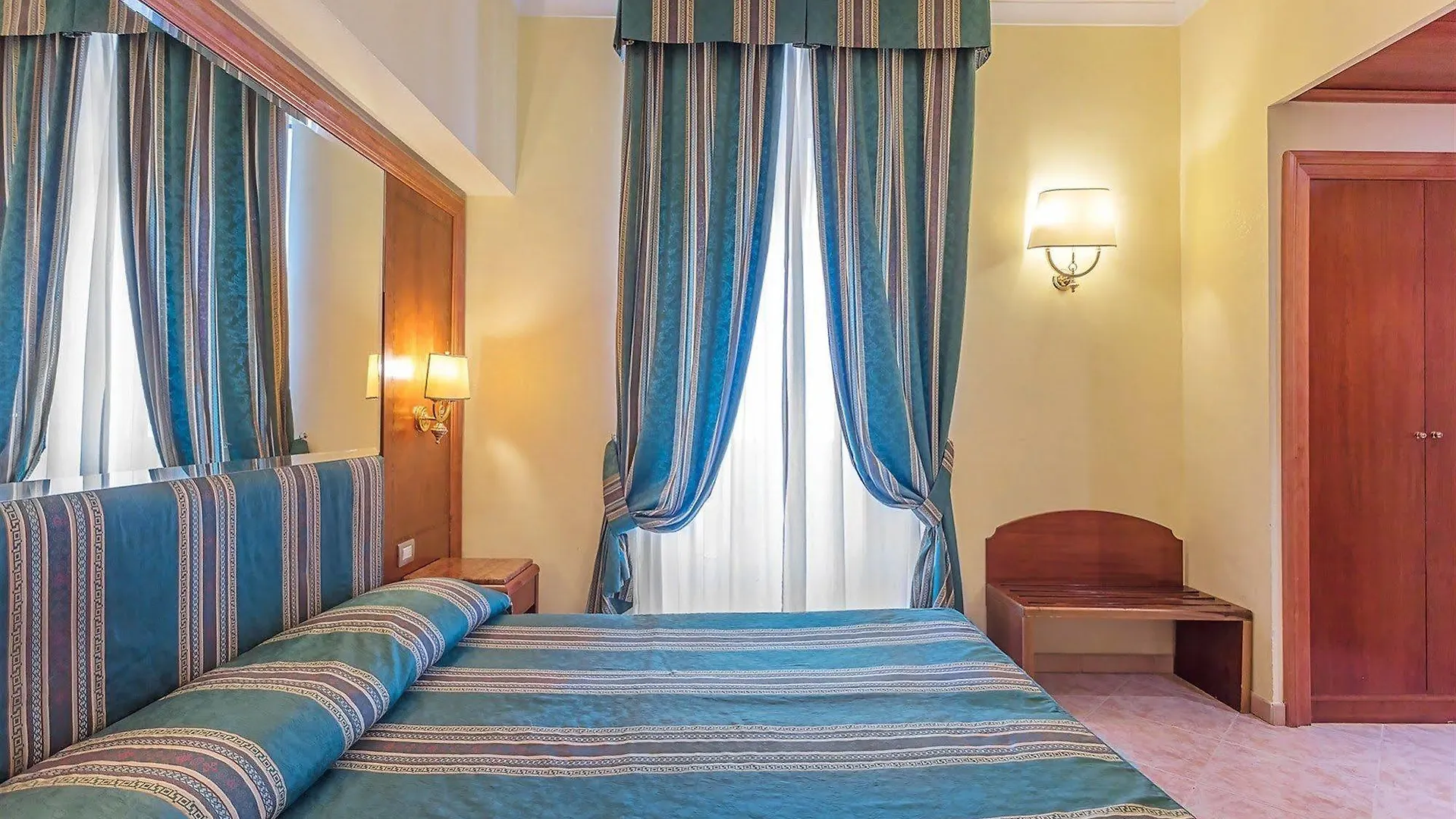 Raeli Hotel Lux Rzym